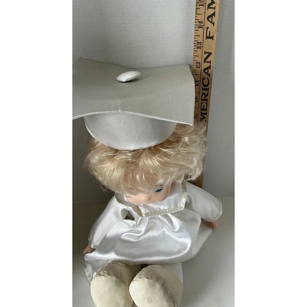 Precious‎ Moments Vintage 1991 Graduation Doll White Satin Gown 15 Inch NWT